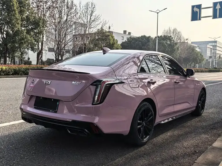 Cadillac CT4 28 T Fashion