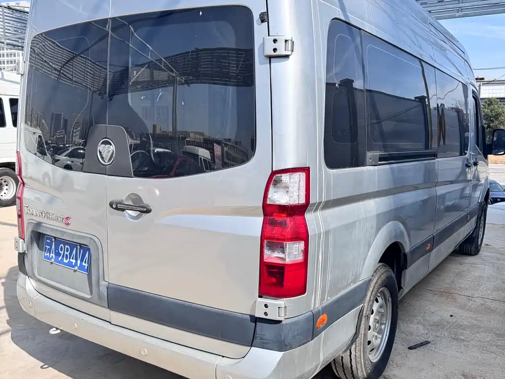Toano 图雅诺 2019款 2.8 T S 长轴7座ISF2.8 s5 F148
