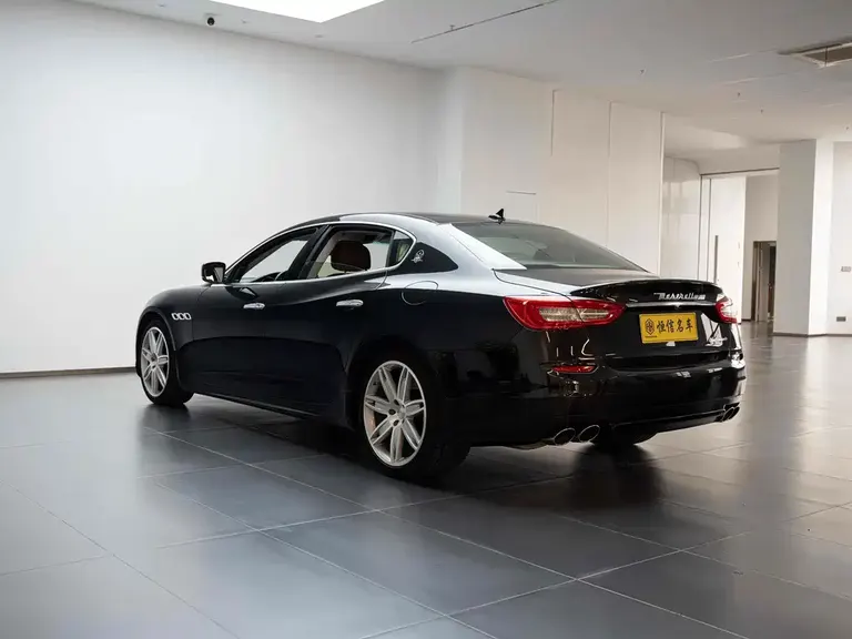Maserati Quattroporte 3.0 T Standard