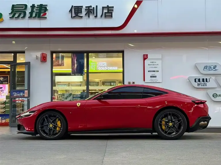 Ferrari Roma 3.9 T V8