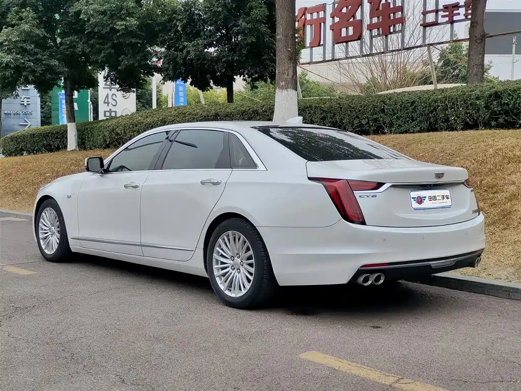 Cadillac CT6 28 T Luxury