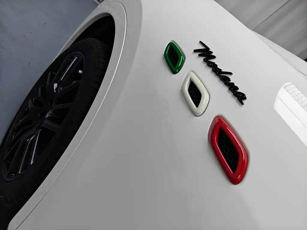 Levante 3.0 T Standard