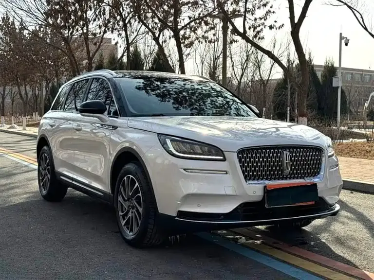Lincoln Corsair Facelift 2.0 T 2 WD Premium