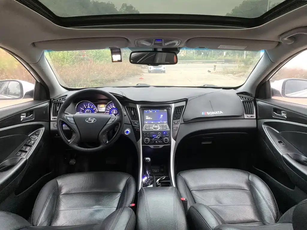 Sonata 索纳塔 2013款 2.4 L 自动豪华版 国IV