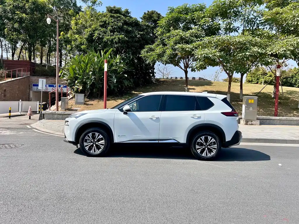 X-Trail e-POWER Super Hybrid Dual Motor 4 WD Luxury