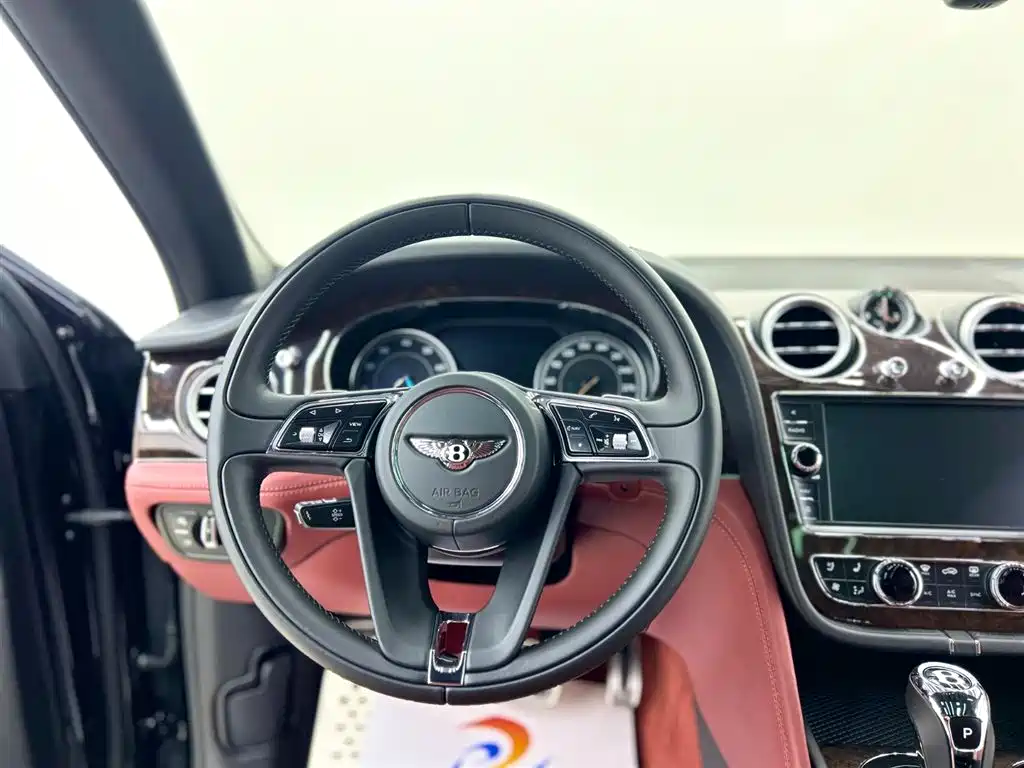 Bentayga 6.0 T Standard