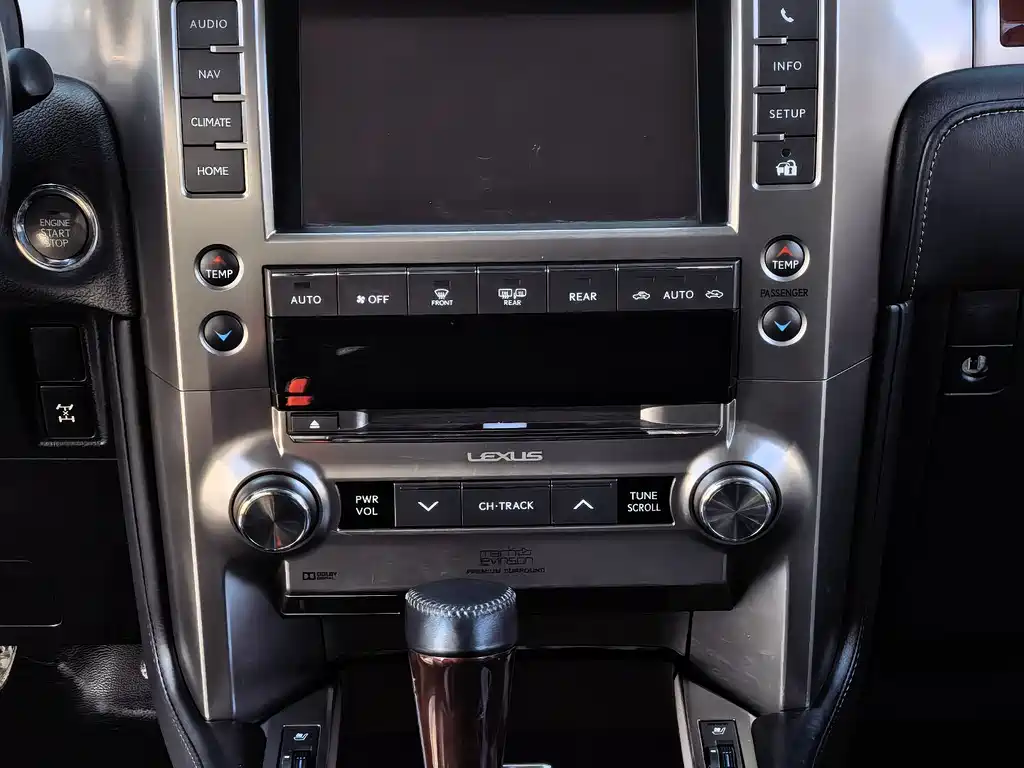 Lexus GX 400 Distinguished