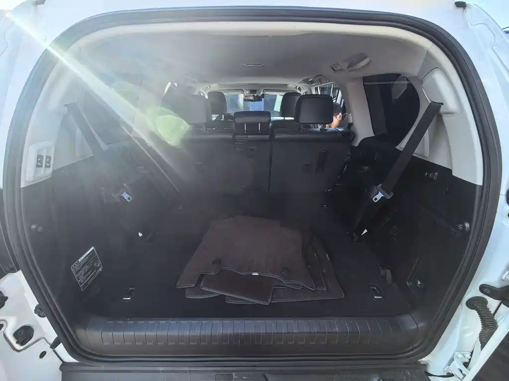 Lexus GX 400 Distinguished