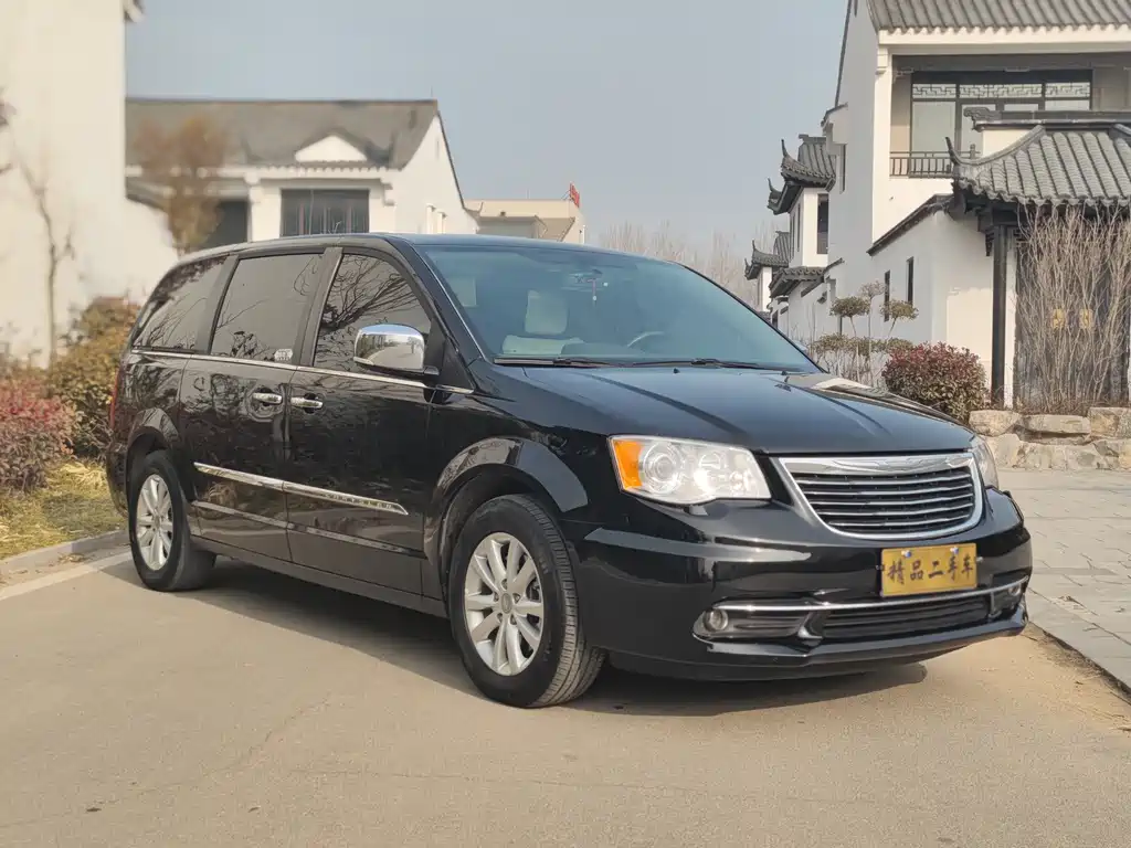 Pacifica (Import) 3.6 L Luxury