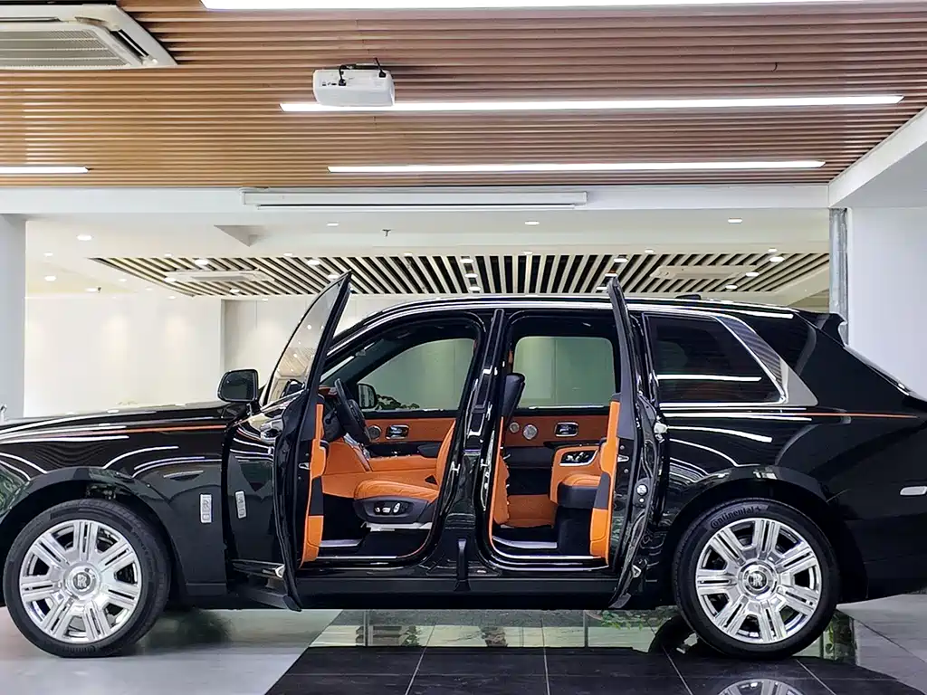 Cullinan 4-seat