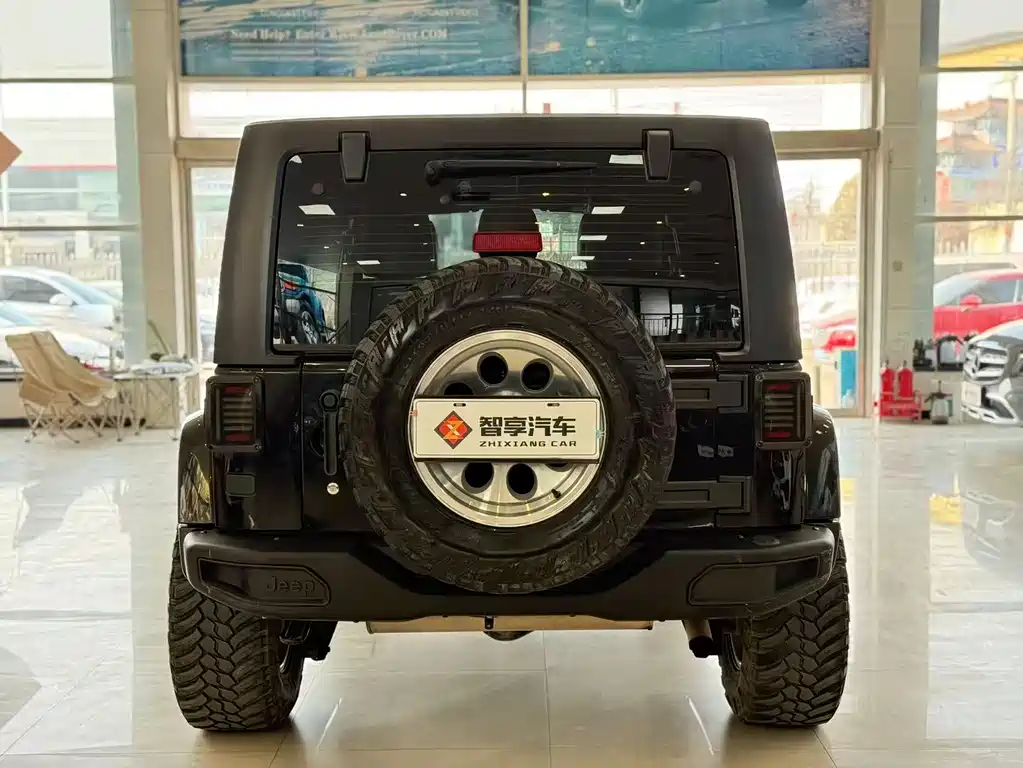 Wrangler 3.0 L Sahara 4-door