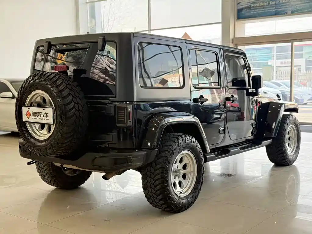 Wrangler 3.0 L Sahara 4-door