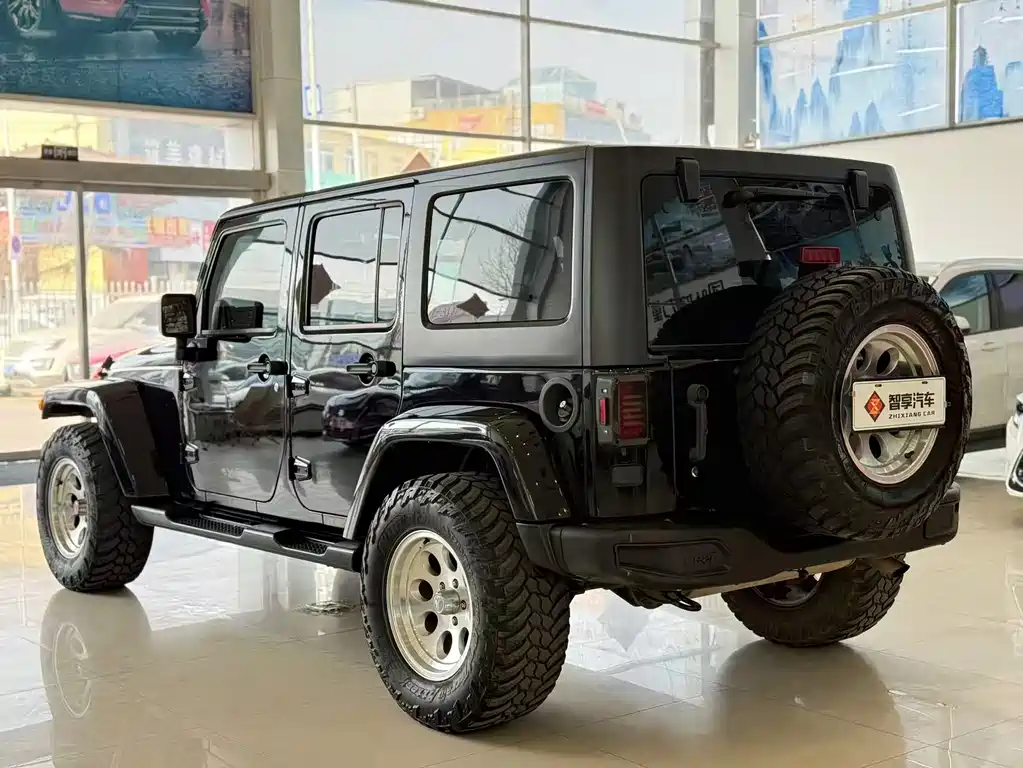 Wrangler 3.0 L Sahara 4-door