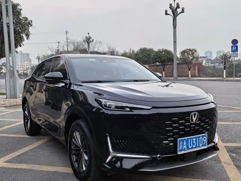 Changan UNI-K 2.0 T 2 WD Joy Style