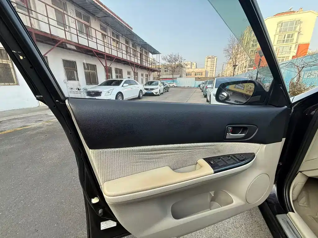 Mazda 6 2.0 L Auto Super Luxury