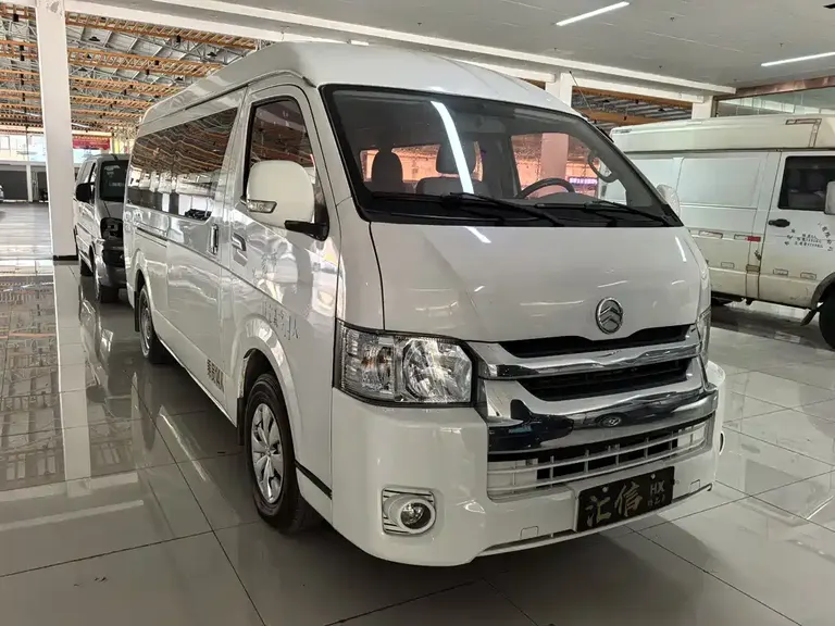Golden Dragon Sea Lion 2.4 L Gasoline 4 RB2