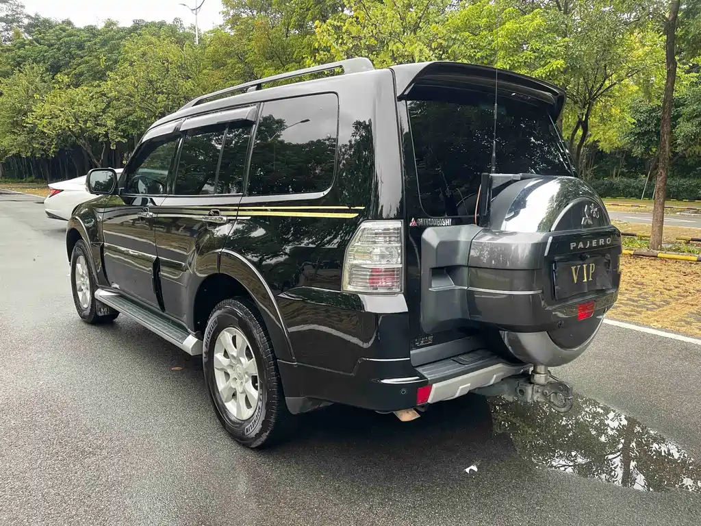 Pajero (Import) 帕杰罗进口 2015款 3.0 L 自动精英超越版 国IV