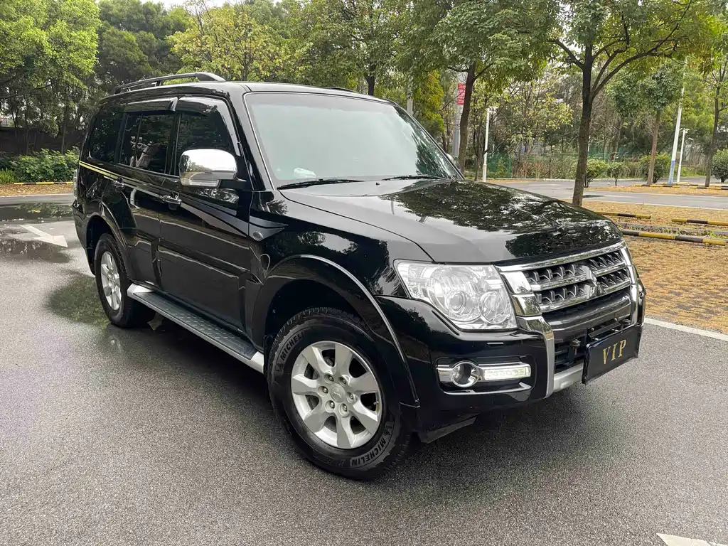 Pajero (Import) 帕杰罗进口 2015款 3.0 L 自动精英超越版 国IV