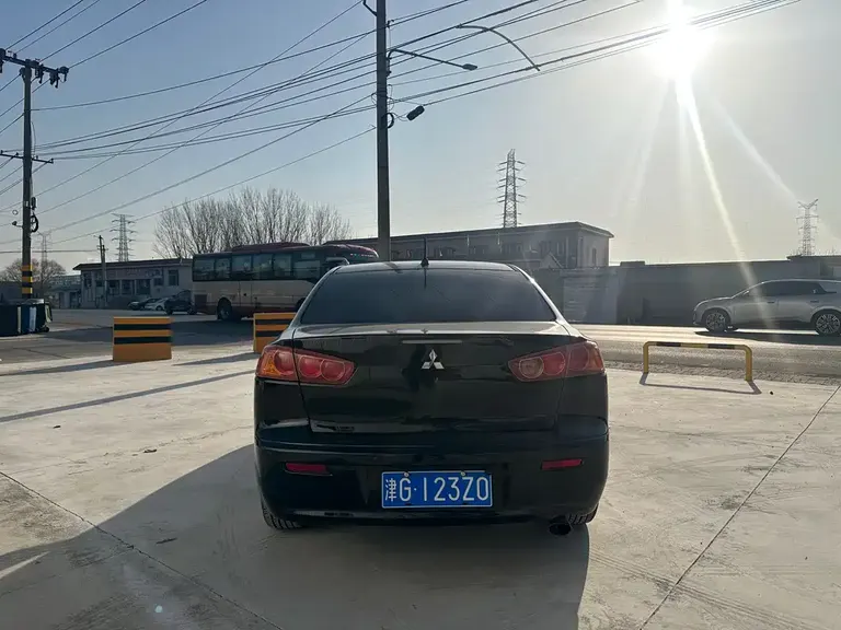 Mitsubishi Lancer EX Zhishang 1.8 L CVT Limited