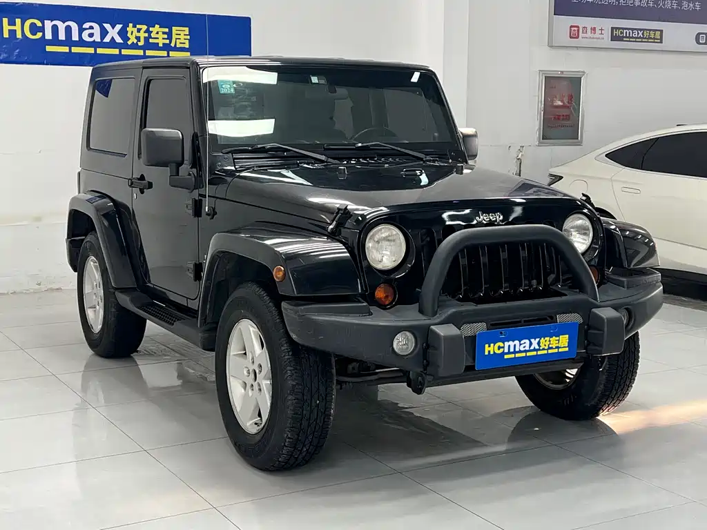 Wrangler 3.8 L Sahara 2-door