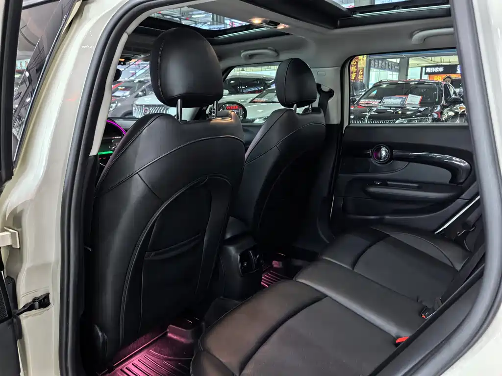 MINI CLUBMAN 1.5 T COOPER