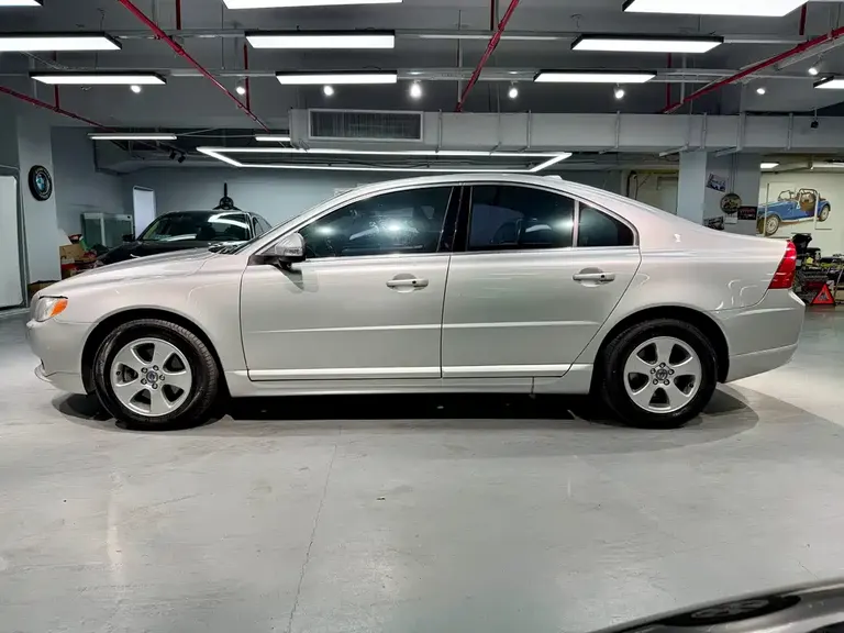 Volvo S80 L 2.5 T Smart Supreme