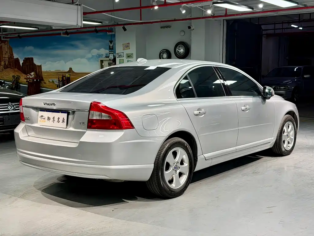 Volvo S80 L 2.5 T Smart Supreme