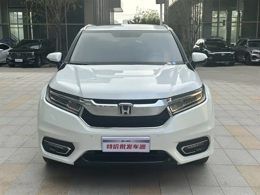 Avancier 240 TURBO 2 WD Premium