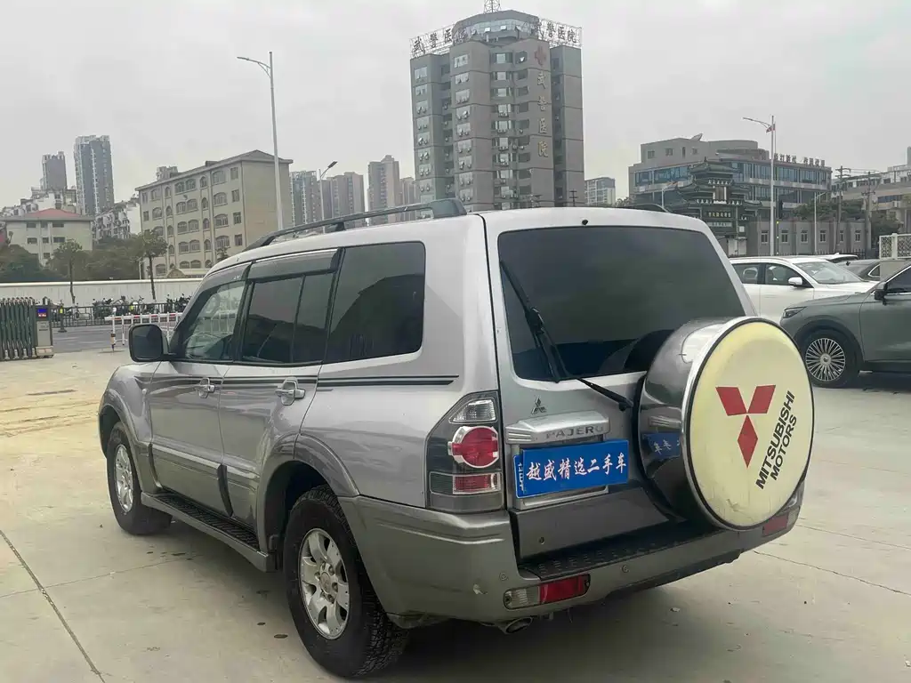 Pajero 帕杰罗 2008款 V73 3.0 L AT GLS