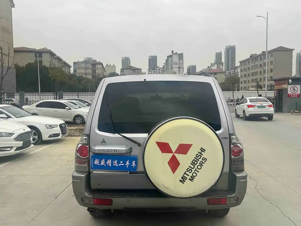 Pajero 帕杰罗 2008款 V73 3.0 L AT GLS