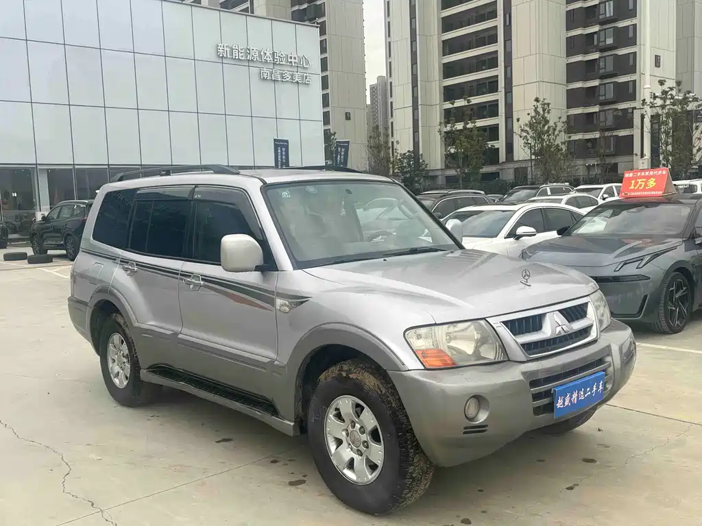 Pajero 帕杰罗 2008款 V73 3.0 L AT GLS