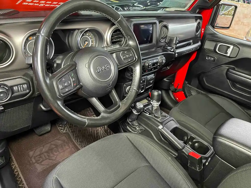 Wrangler 2.0 T Sahara 4-door CN-V