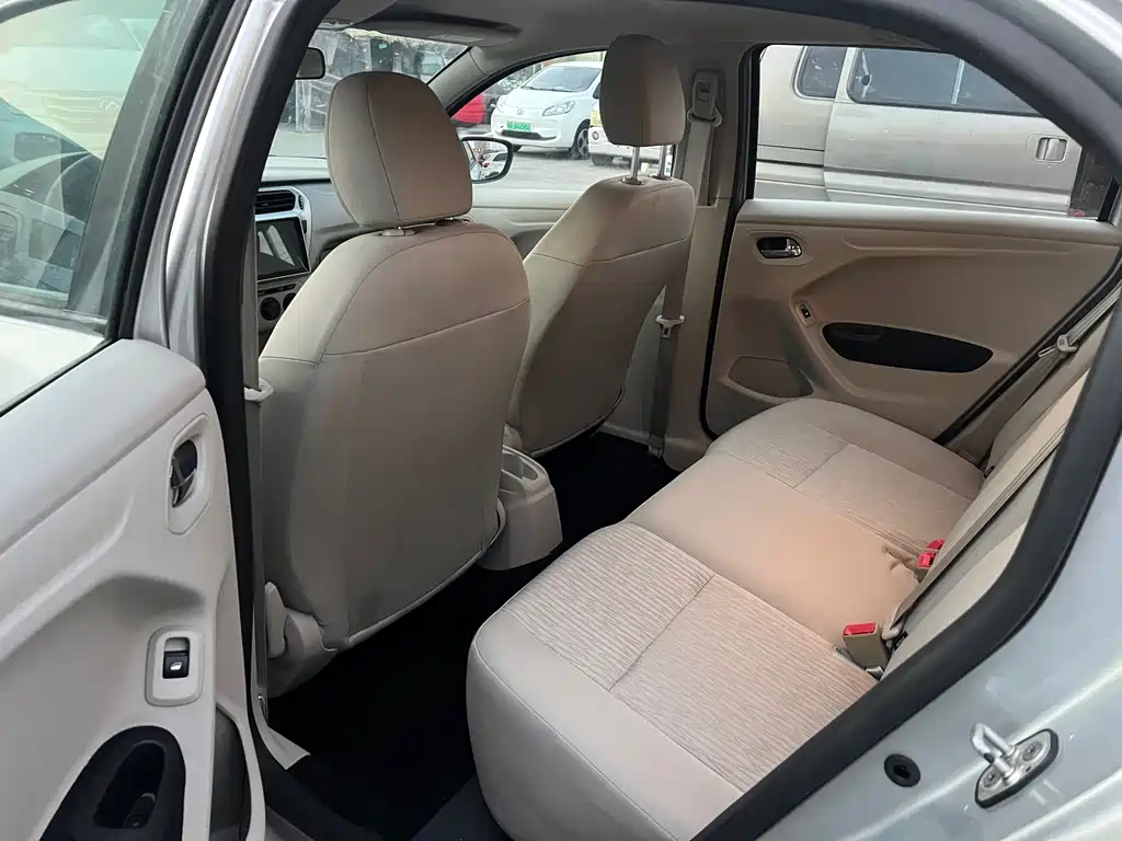 Elysee 1.6 L Manual Fashion