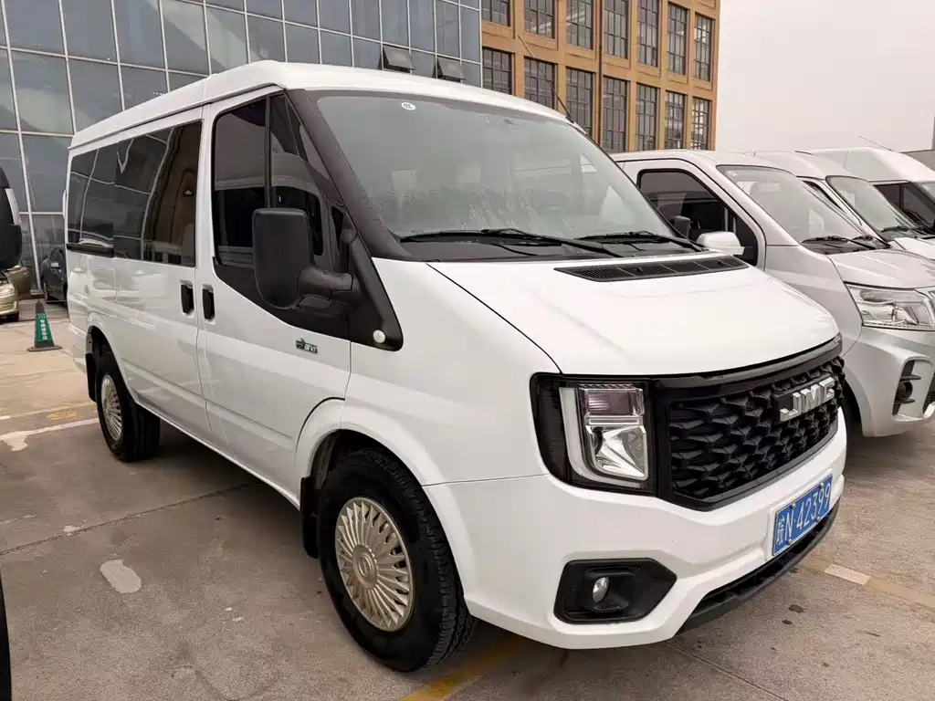 JMC Fushun 2.0 T Manual Multi-purpose Passenger SWB Low Roof 6-seat