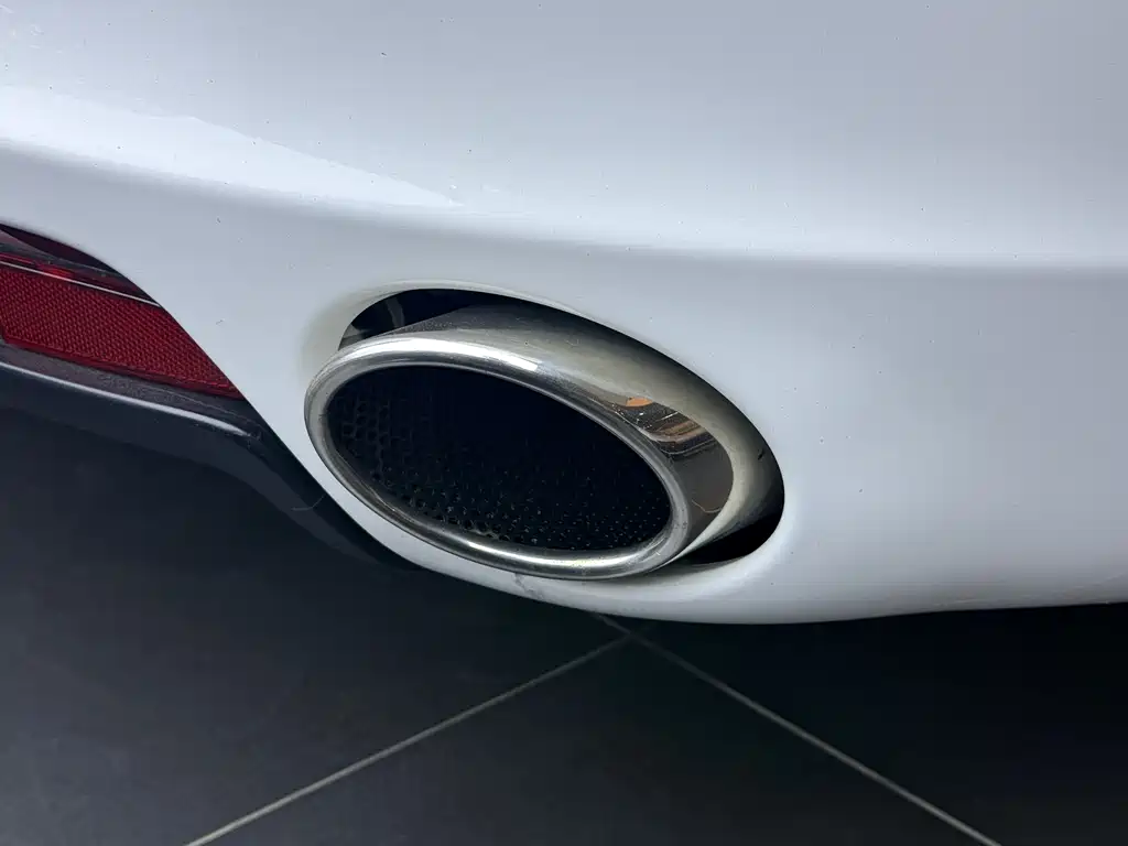 Rapide 6.0 L S