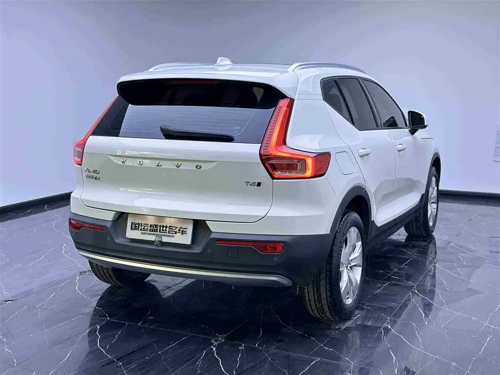 Volvo XC40 T4 4 WD Smart Travel Fashion