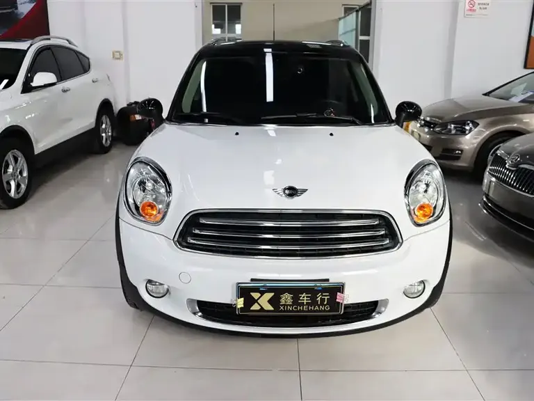MINI COUNTRYMAN MINI COUNTRYMAN 2015款 1.6 T COOPER S ALL4 极致暗夜版