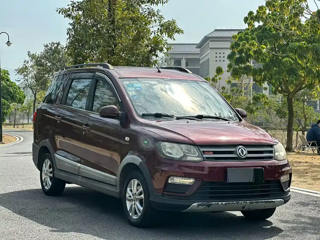 Fengguang 370 1.5 L Manual Standard SFG15-02 7-seat