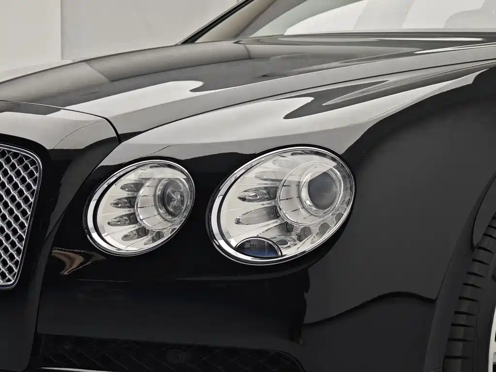 Flying Spur 4.0 T V8 Distinguished