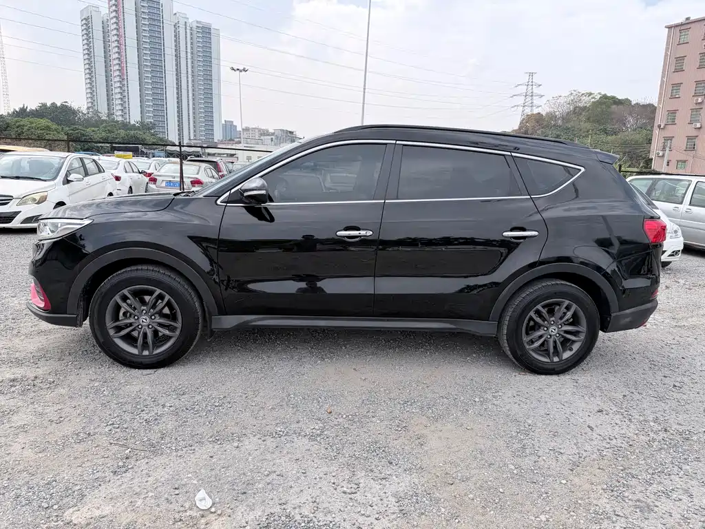 Fengguang 580 Facelift ☆ Star 1.5 TGDI Auto Distinguished