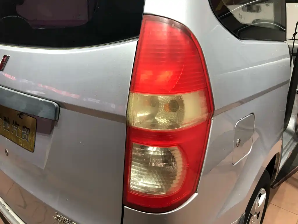 Wuling Hongguang 1.2 L Basic CN-IV