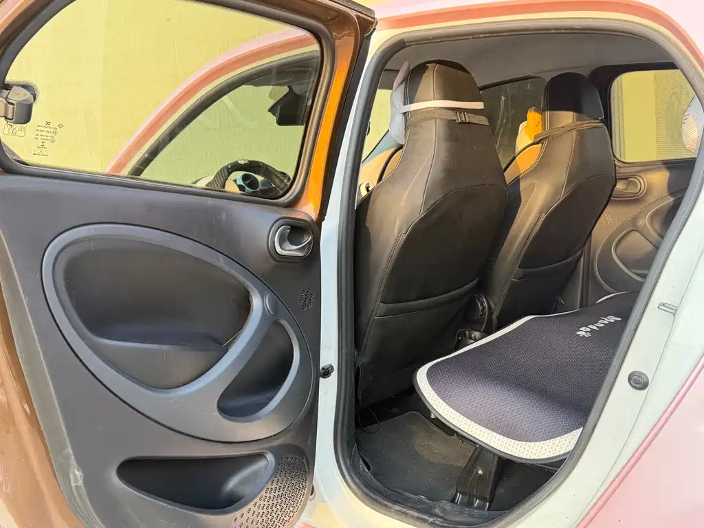 smart forfour 1.0 L 52 kW Agile