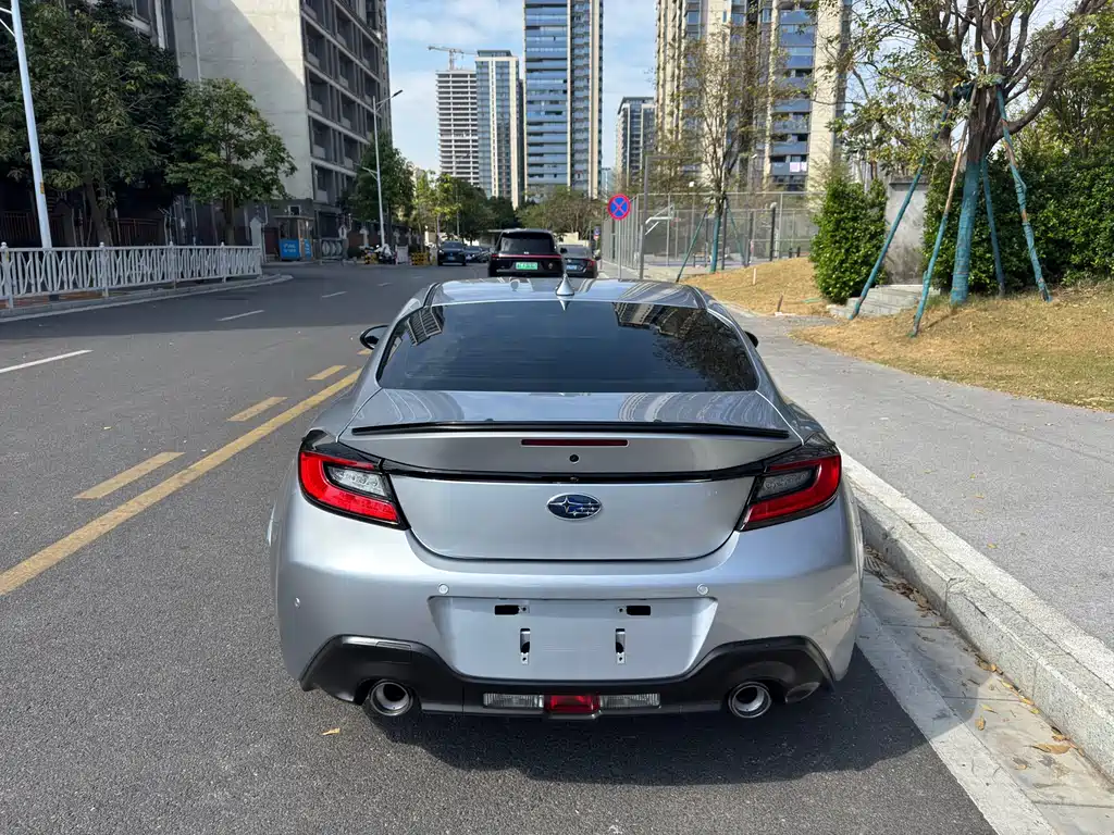 Subaru BRZ 2.4 L Manual