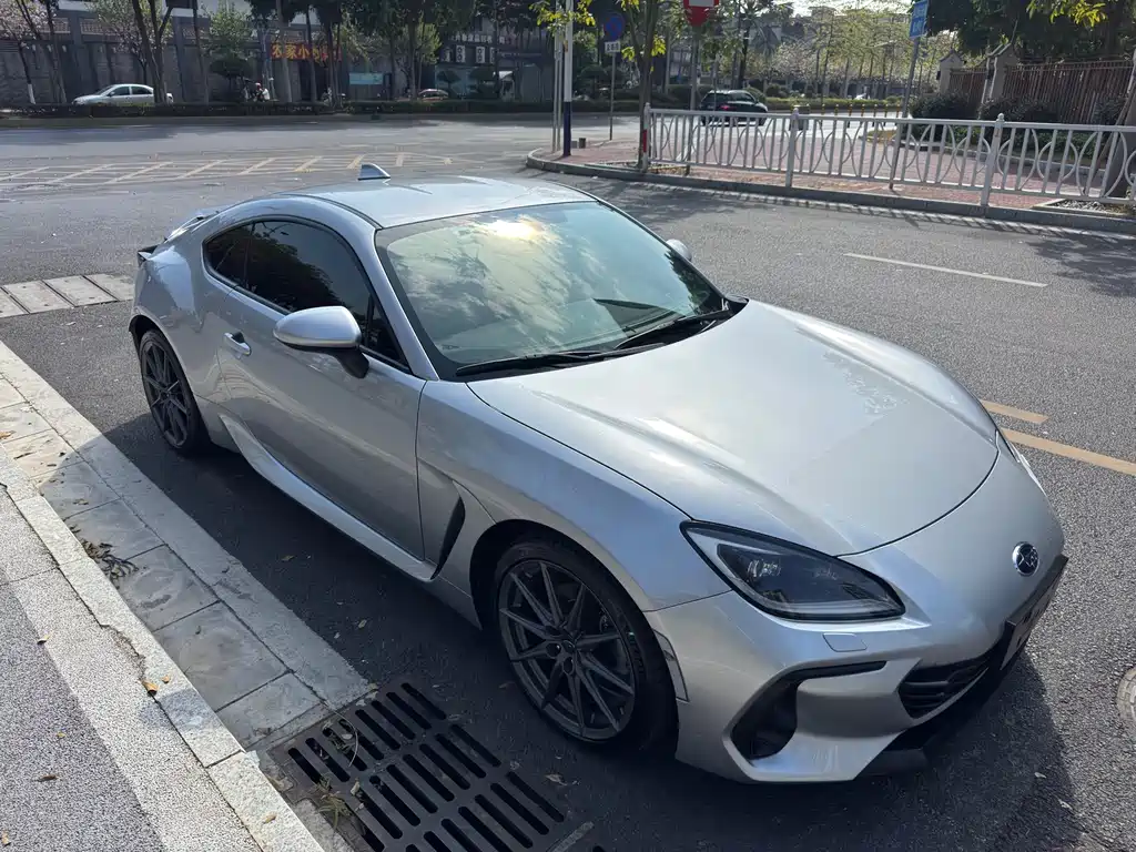 Subaru BRZ 2.4 L Manual