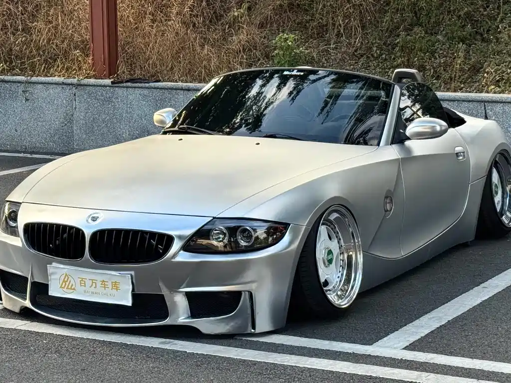 BMW Z4 2.5 si Convertible Sports Car