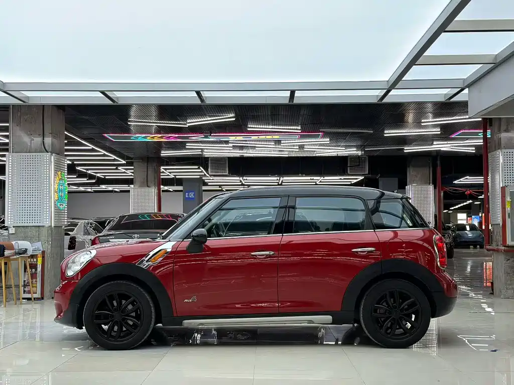 MINI COUNTRYMAN 1.6 T COOPER ALL4 Fun