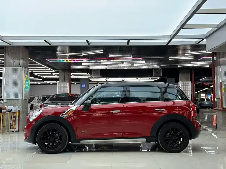 MINI COUNTRYMAN 1.6 T COOPER ALL4 Fun