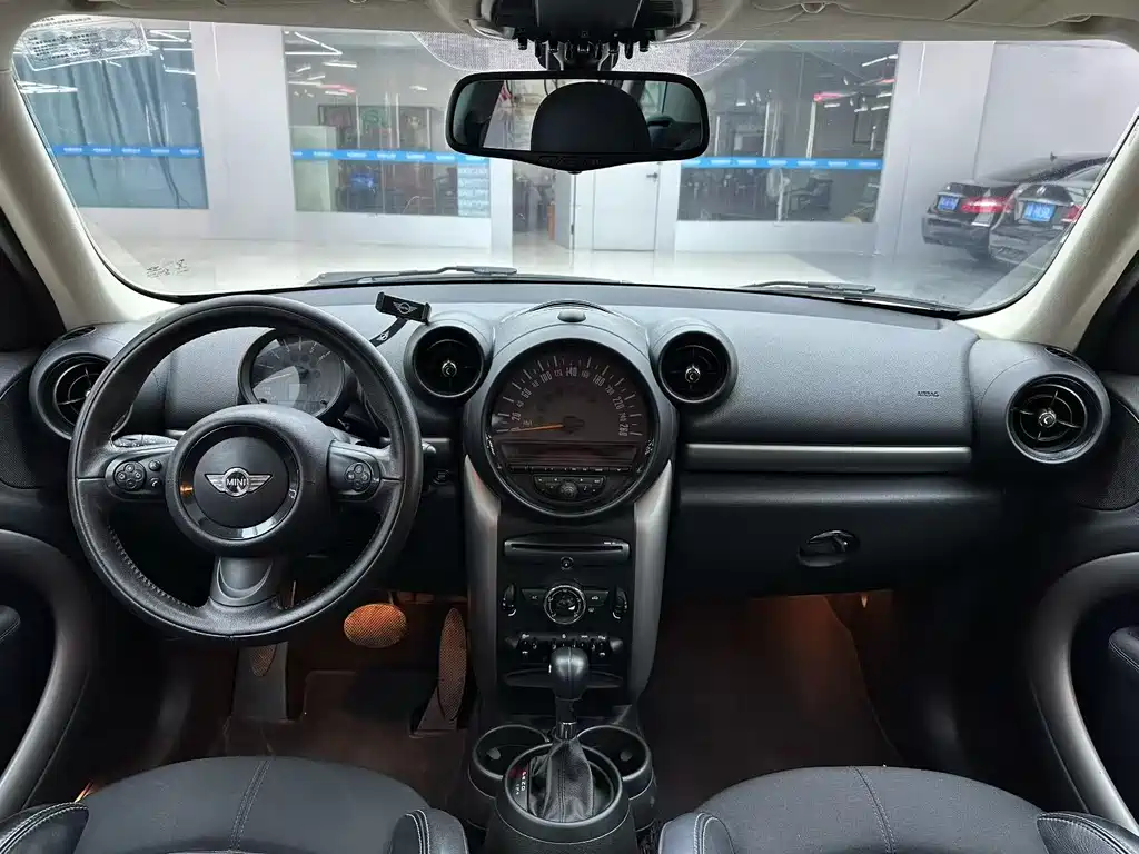 MINI COUNTRYMAN 1.6 T COOPER ALL4 Fun