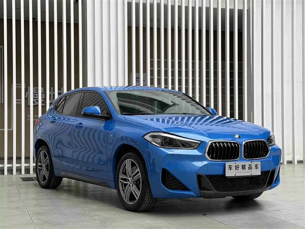 BMW X2 sDrive25 i Leading M Sport Package