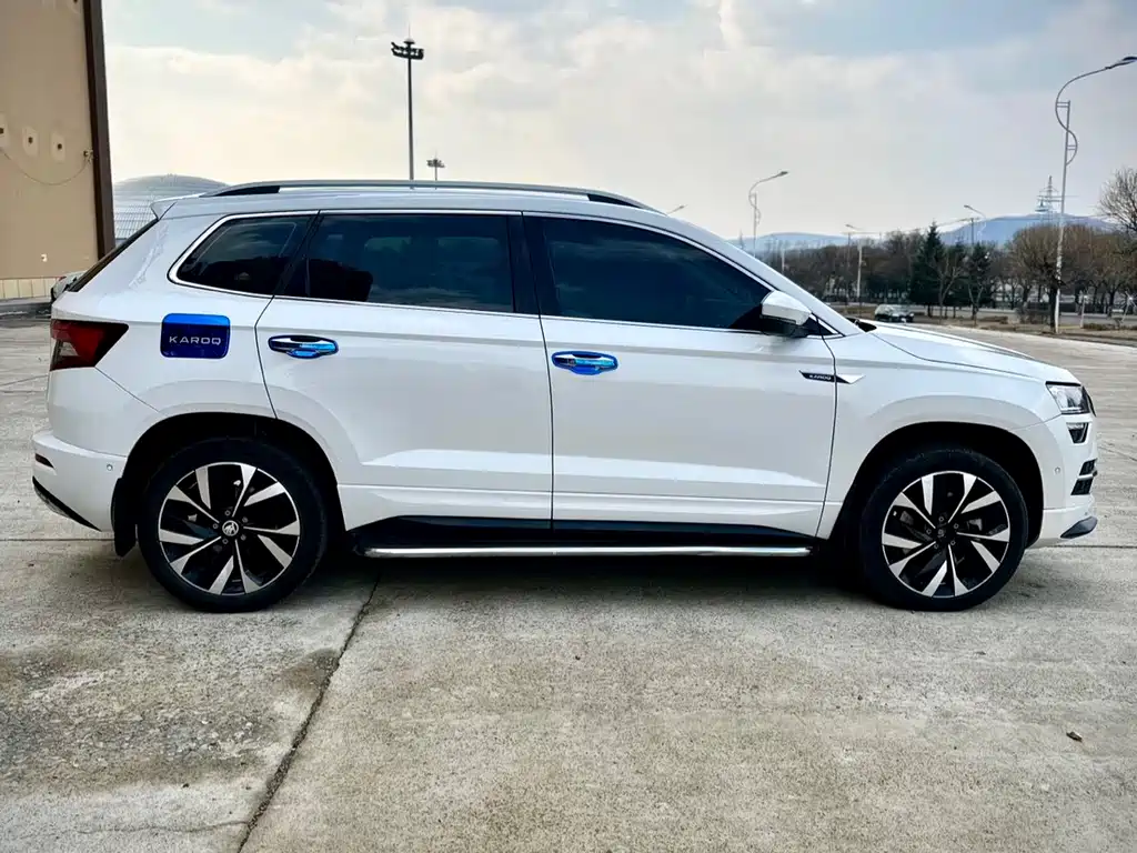Karoq TSI280 Luxury Enjoyment